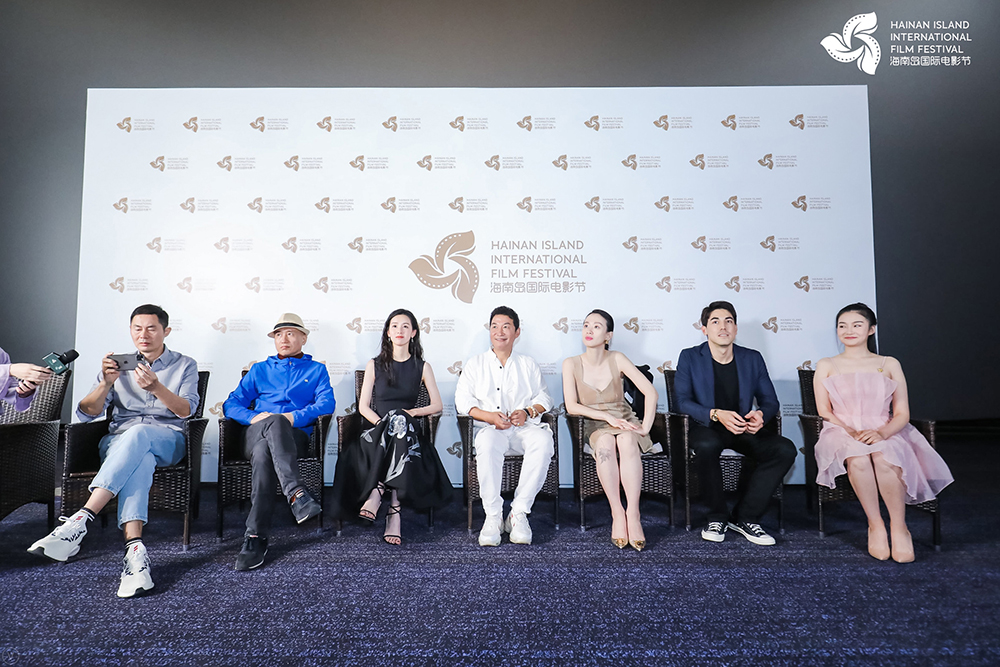 陈都灵出席电影《热汤》亚洲首映礼
