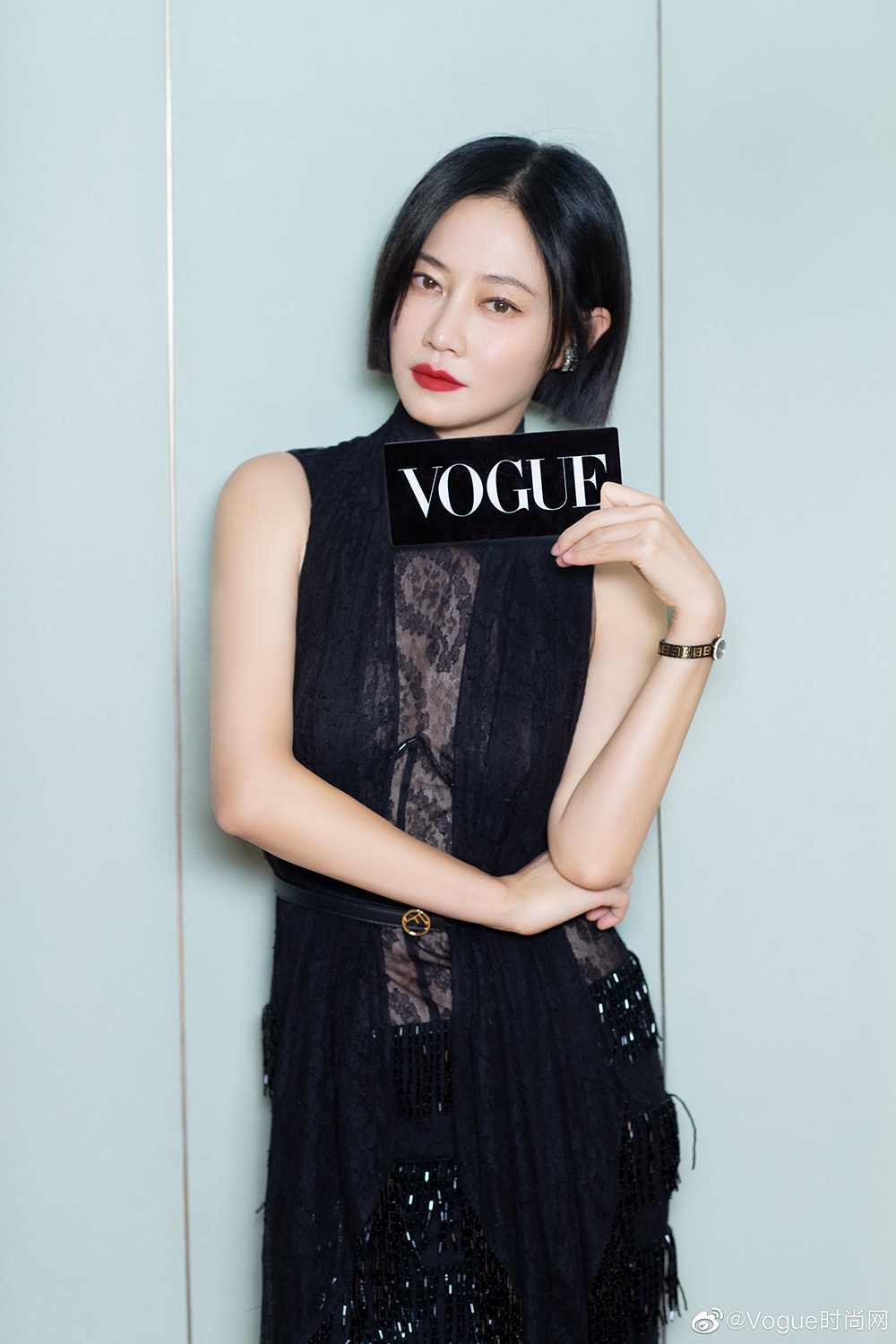 谭卓包里装火箭?这个姐姐不简单!